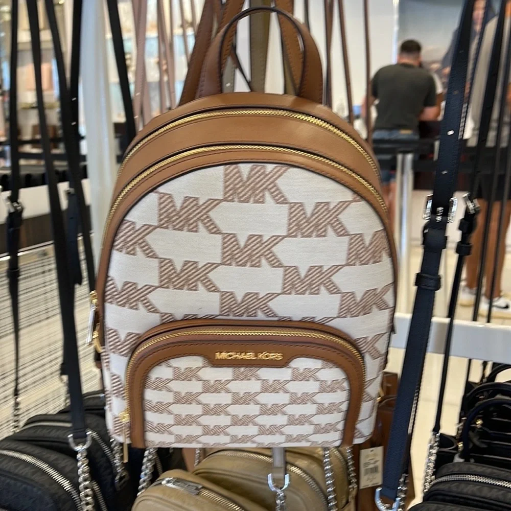 Michael Kors Jaycee Medium Logo Zip Pocket Backpack 35S3G8TB2J LUGGAGE